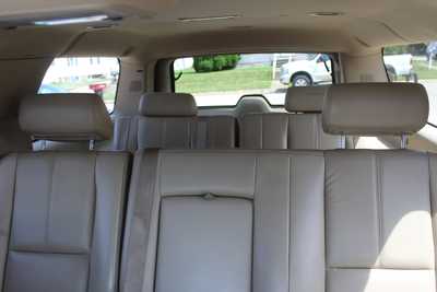 2008 Chevrolet Suburban, $8995. Photo 7