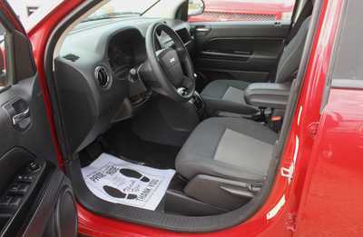 2009 Jeep Compass, $5995. Photo 6
