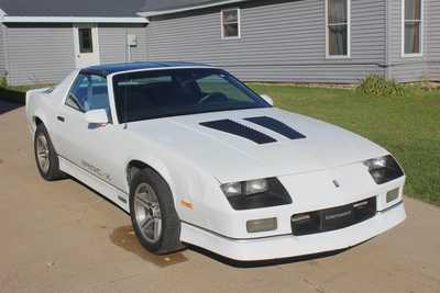 1986 Chevrolet Camaro, $5995. Photo 2