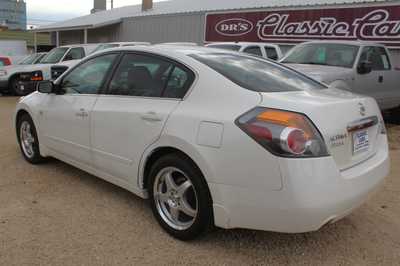 2011 Nissan Altima, $4495. Photo 3