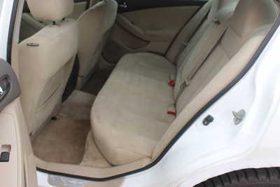 2011 Nissan Altima, $4495. Photo 7