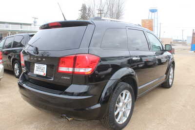 2011 Dodge Journey, $8995. Photo 3