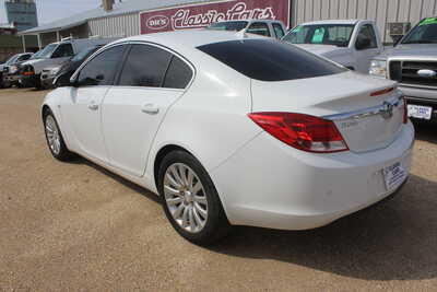 2011 Buick Regal, $8495. Photo 4
