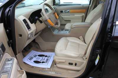 2007 Lincoln MKX, $4495. Photo 5