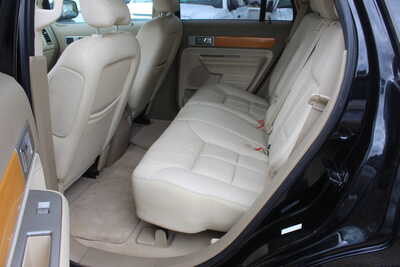 2007 Lincoln MKX, $4495. Photo 6