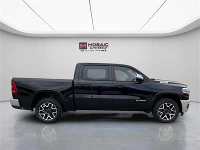 2025 RAM 1500 Crew Cab, $56091. Photo 3