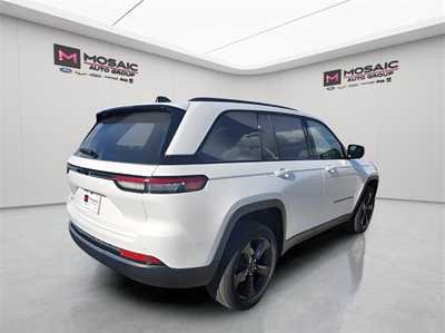 2024 Jeep Grand Cherokee, $33990. Photo 3