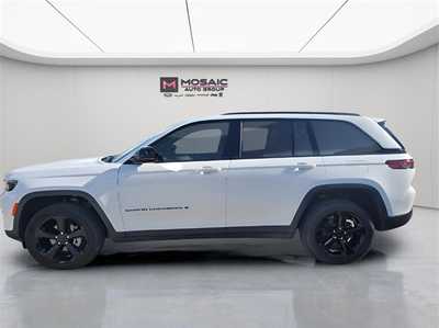 2024 Jeep Grand Cherokee, $33990. Photo 6