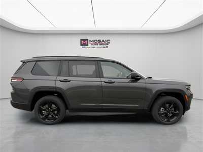 2025 Jeep Grand Cherokee L, $49640. Photo 2