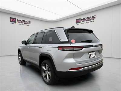 2025 Jeep Grand Cherokee, $48033. Photo 5
