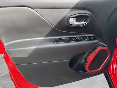 2023 Jeep Renegade, $22990. Photo 10
