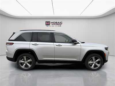 2025 Jeep Grand Cherokee L, $49640. Photo 2