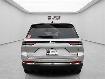 2025 Jeep Grand Cherokee L, $49640. Photo 4