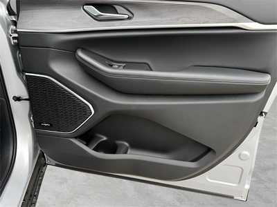 2025 Jeep Grand Cherokee L, $49640. Photo 9