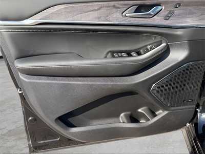 2025 Jeep Grand Cherokee, $63548. Photo 10