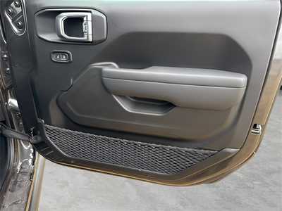 2024 Jeep Gladiator, $42633. Photo 8