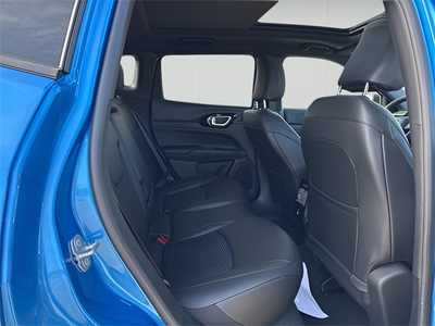 2025 Jeep Compass, $33243. Photo 11