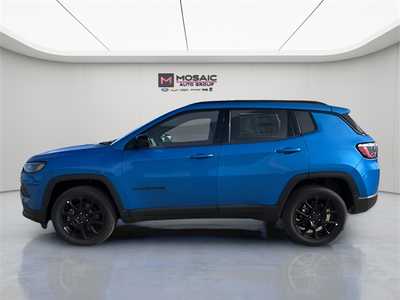 2025 Jeep Compass, $33243. Photo 6