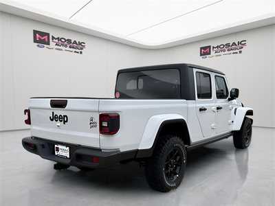 2024 Jeep Gladiator, $42187. Photo 3