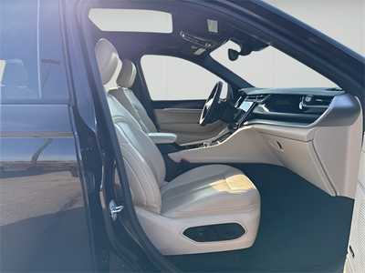 2022 Jeep Grand Cherokee, $25990. Photo 11