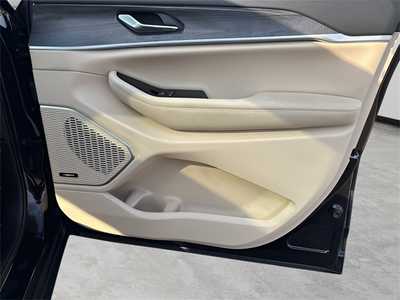 2022 Jeep Grand Cherokee, $25990. Photo 9