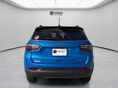 2025 Jeep Compass, $31630. Photo 4