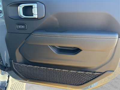 2024 Jeep Wrangler, $46654. Photo 9