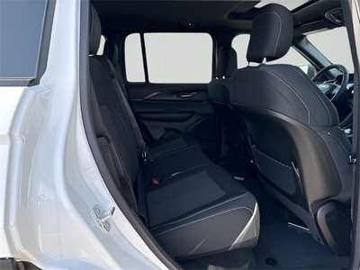 2025 Jeep Grand Cherokee, $37549. Photo 11