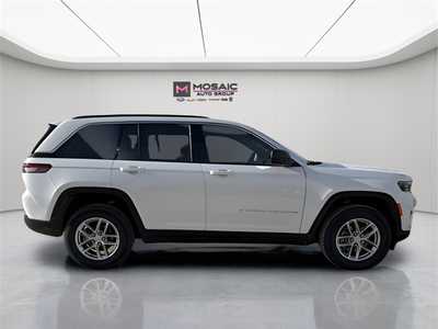 2025 Jeep Grand Cherokee, $37549. Photo 2