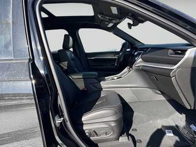 2025 Jeep Grand Cherokee, $50403. Photo 10