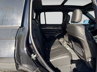 2025 Jeep Grand Cherokee, $50403. Photo 11