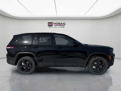 2025 Jeep Grand Cherokee, $50403. Photo 2