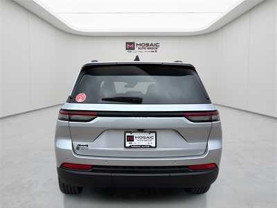 2025 Jeep Grand Cherokee, $44338. Photo 4