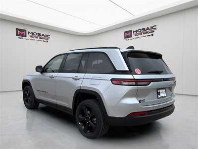 2025 Jeep Grand Cherokee, $44338. Photo 5
