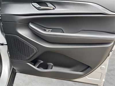 2025 Jeep Grand Cherokee, $44338. Photo 9