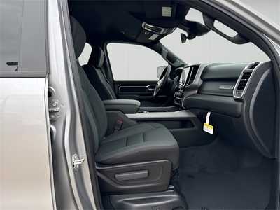 2025 RAM 1500 Crew Cab, $49337. Photo 10