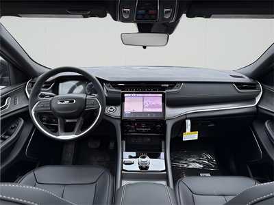 2025 Jeep Grand Cherokee, $48082. Photo 12
