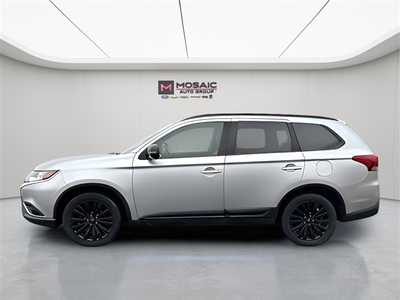 2020 Mitsubishi Outlander, $14490. Photo 6