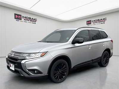 2020 Mitsubishi Outlander, $14490. Photo 7