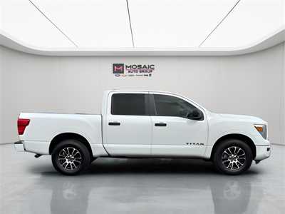 2023 Nissan Titan, $27490. Photo 2