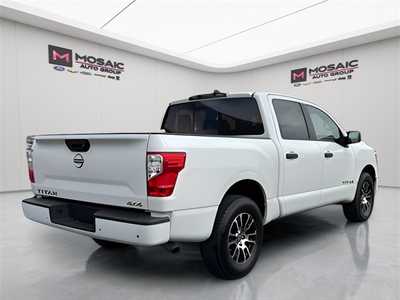 2023 Nissan Titan, $27490. Photo 3