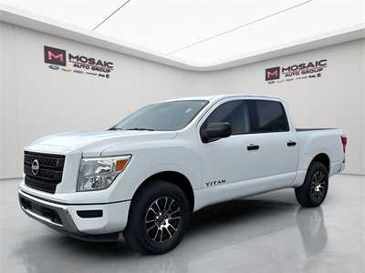 2023 Nissan Titan, $27490. Photo 7