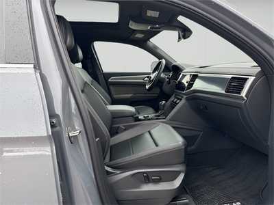 2022 Volkswagen Atlas, $29990. Photo 10