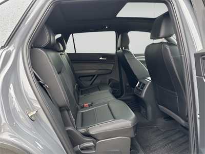2022 Volkswagen Atlas, $29990. Photo 11