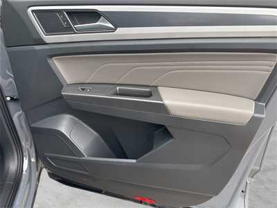 2022 Volkswagen Atlas, $29990. Photo 9