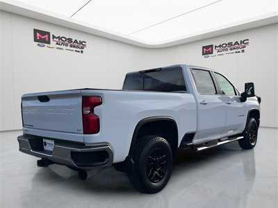 2020 Chevrolet 3500 Crew Cab, $43990. Photo 3