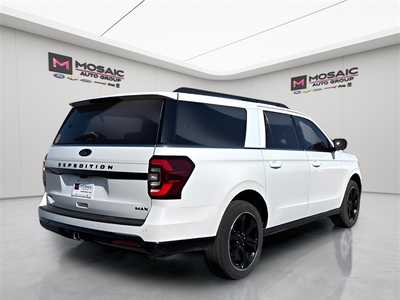 2022 Ford Expedition Max, $54990. Photo 3