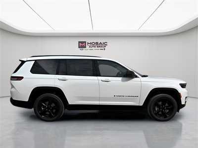 2025 Jeep Grand Cherokee L, $48479. Photo 2