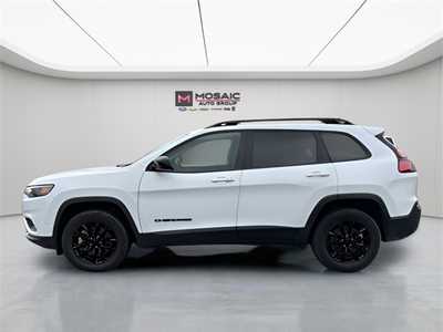 2023 Jeep Cherokee, $22990. Photo 6