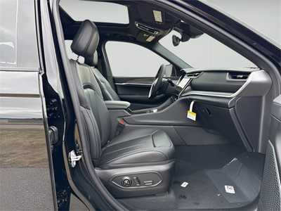 2025 Jeep Grand Cherokee, $50740. Photo 10